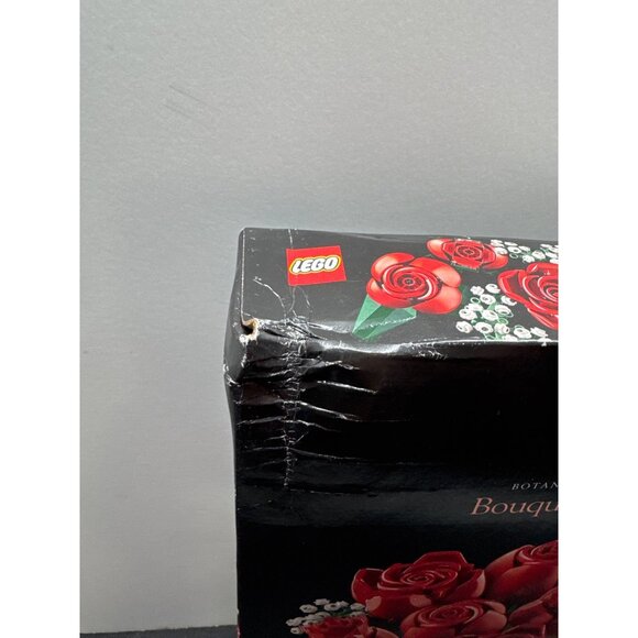 LEGO Icons Botanical Collection Bouquet Of Roses 10328 Building Set 18+ 822 Pcs - Picture 2 of 11